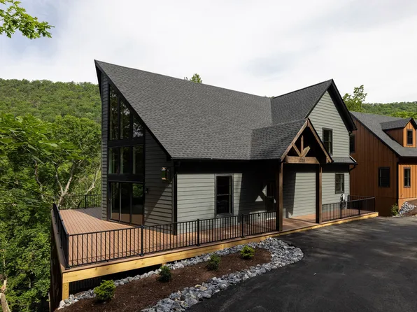 223 Casper Ct, Mc Gaheysville, VA 22840
