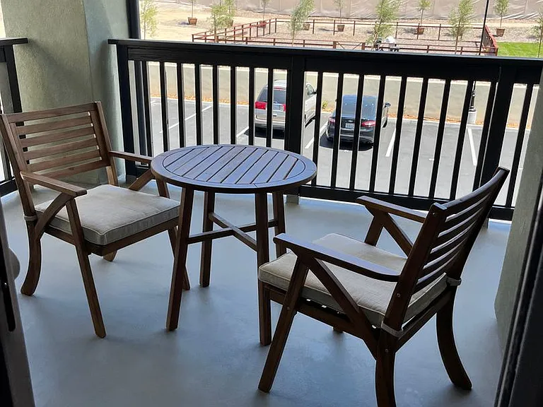 Emerald Ridge Apartments — Photo 11