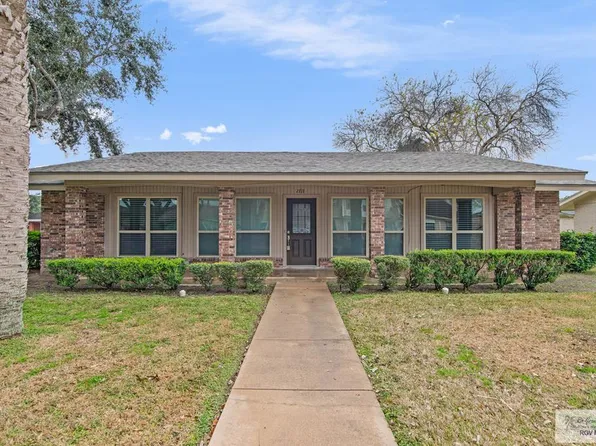 1717 Palm Valley Dr W, Palm Valley, TX 78552