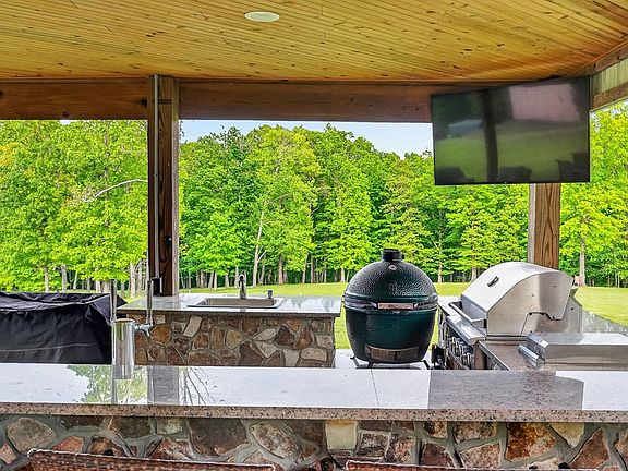 72nd image of 933 John Henry Lewis Rd