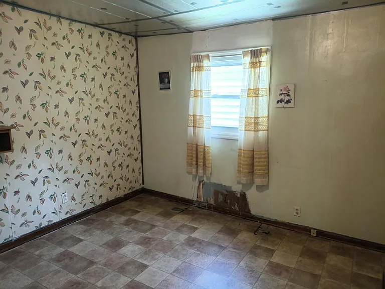 1326 Parkway Ave — Photo 6