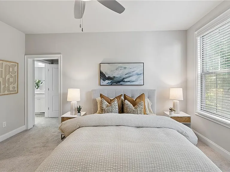 857 Constellation Dr — Photo 24