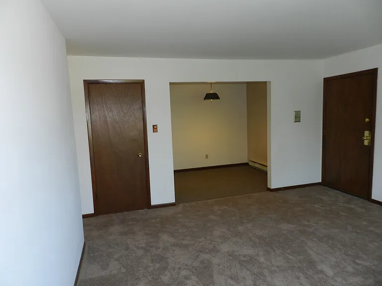 3031 97th Pl — Photo 2