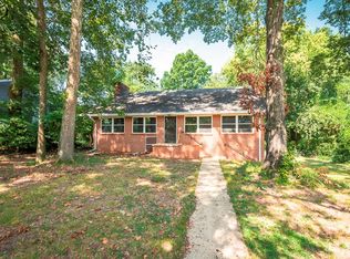 51 Thelma St, Rossville, GA 30741