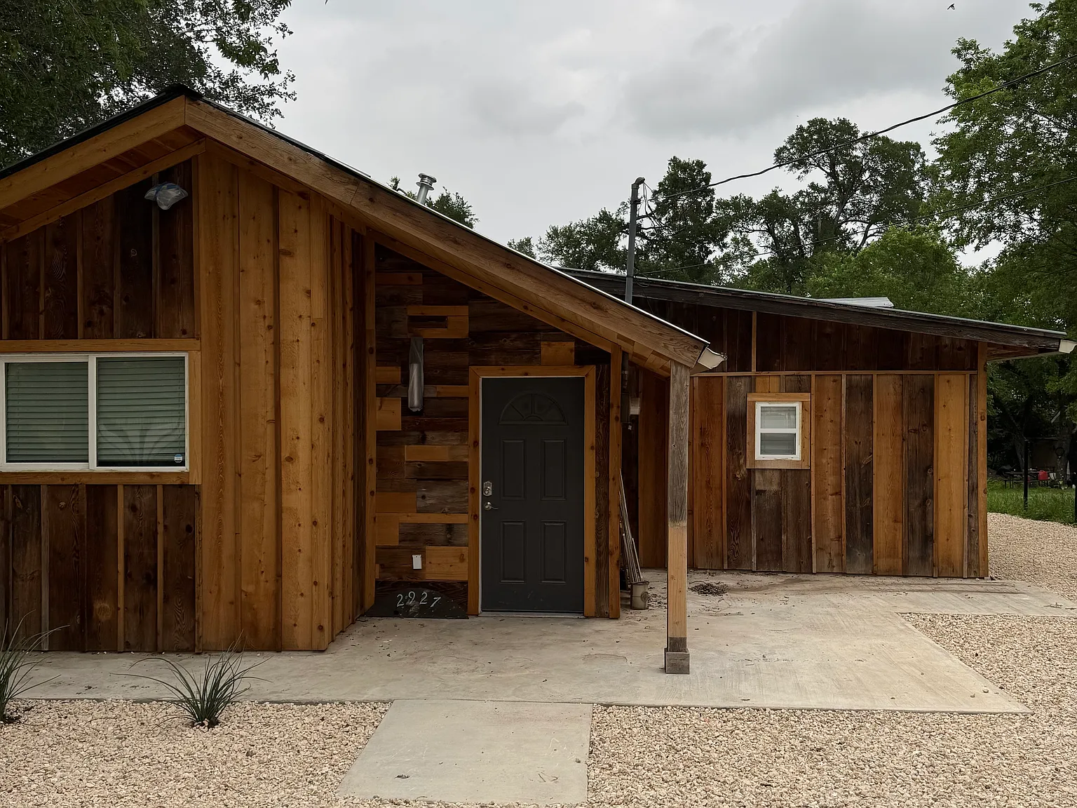 4 bed, 1700 sqft, $2,560 — Photo 4