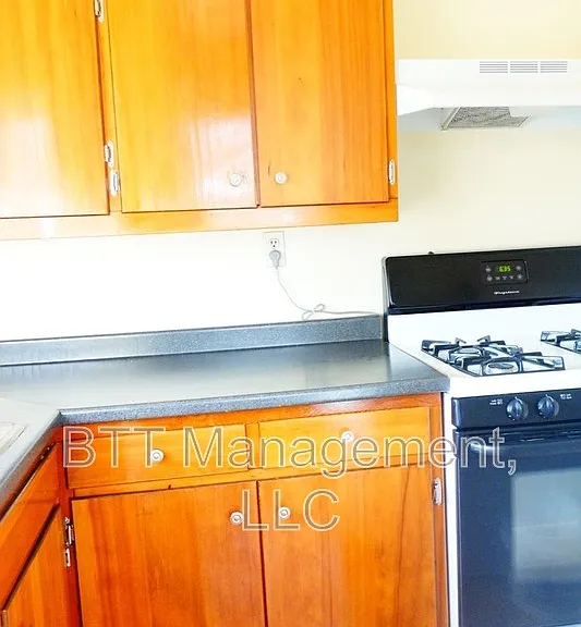 8400 Greenwood Ave #4 — Photo 10