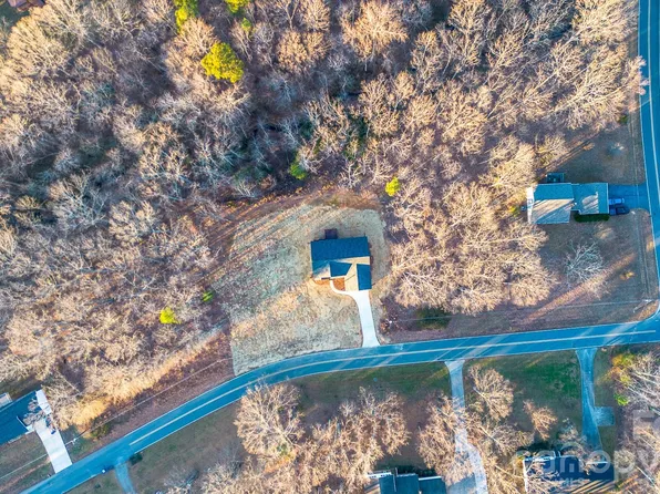 4000 Hoke St, Claremont, NC 28610