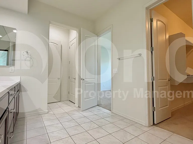 9707 W Patrick Ln — Photo 16