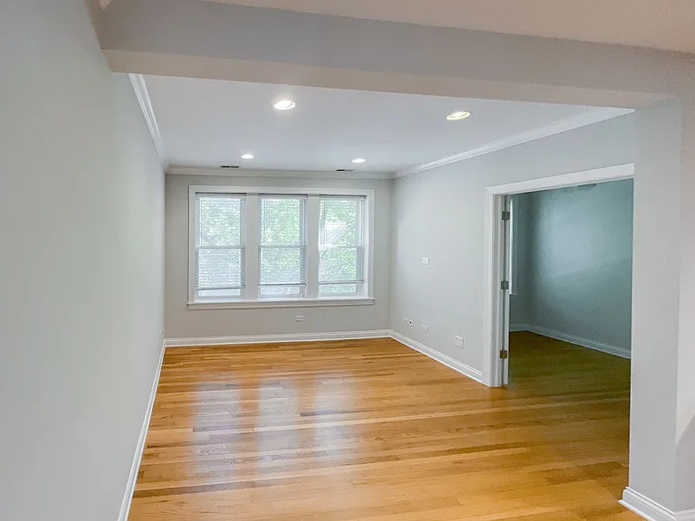 1634-36 W. Grace / 3804-10 N. Marshfield — Photo 6