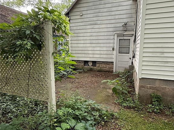3rd image of 222 Beley Ave