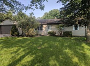 634 McCool Rd, Valparaiso, IN 46385