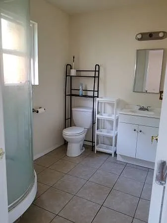 Studio, 530 sqft, $1,575 — Photo 3