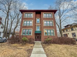 407 W Green St #7, Urbana, IL