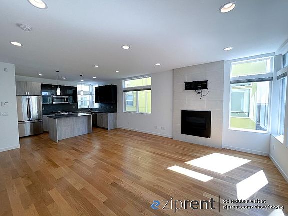 2nd floor - living room