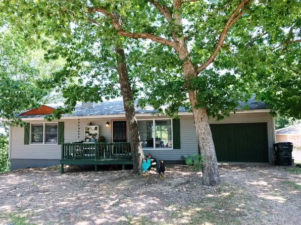 146 Holiday Island Dr, Holiday Island, AR 72631