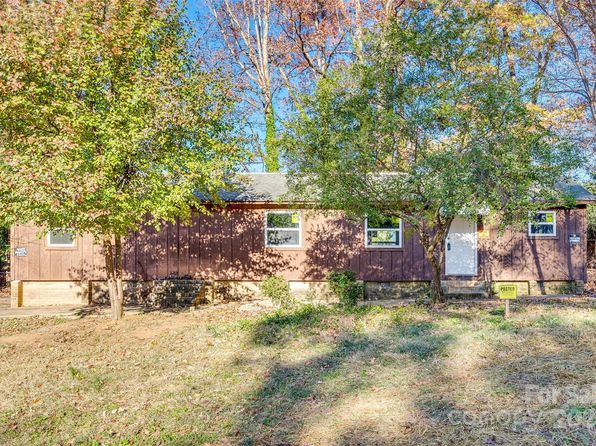 260 Amelia Dr, Fort Mill, SC 29715
