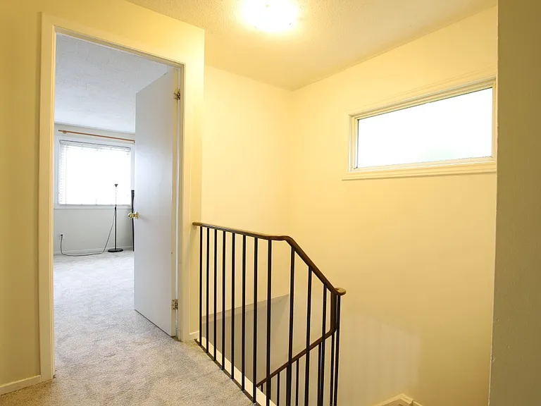 28 Whelan Dr — Photo 12