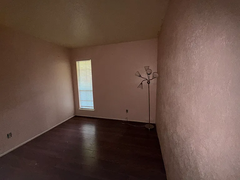 726 Ravencroft Dr — Photo 12