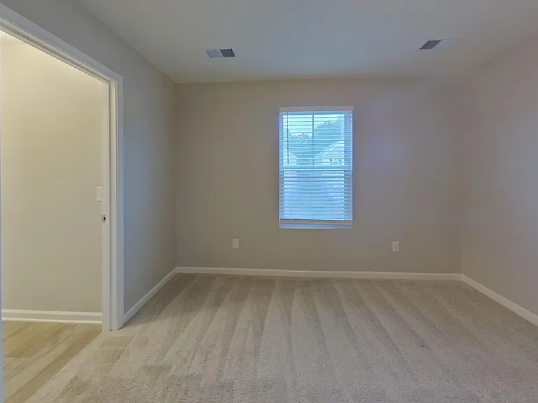 1076 Crescent Moon Loop — Photo 7
