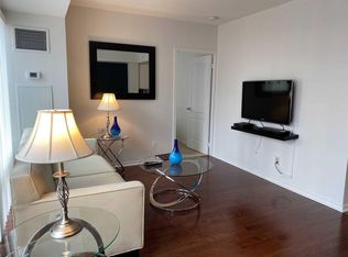 50 John St #704, Toronto, ON M5V3T5