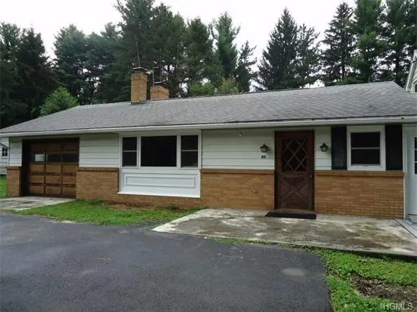 411 Forest Rd, Wallkill, NY 12589