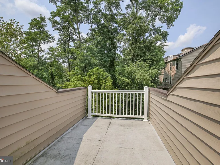 7354 Ridge Ave #27 — Photo 37