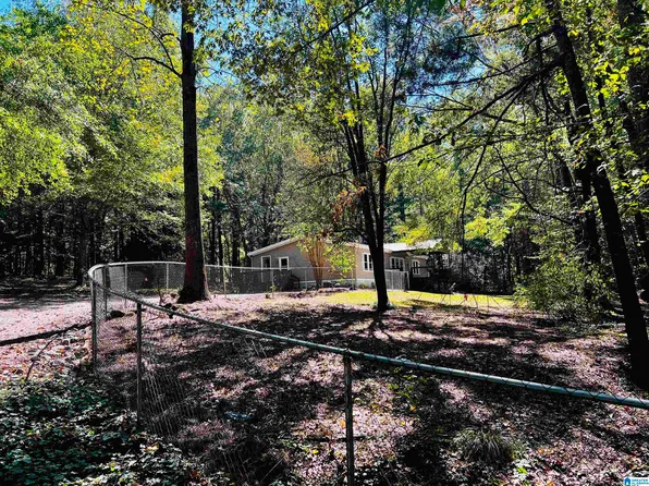 101 Lantana Ln, Pell City, AL 35125