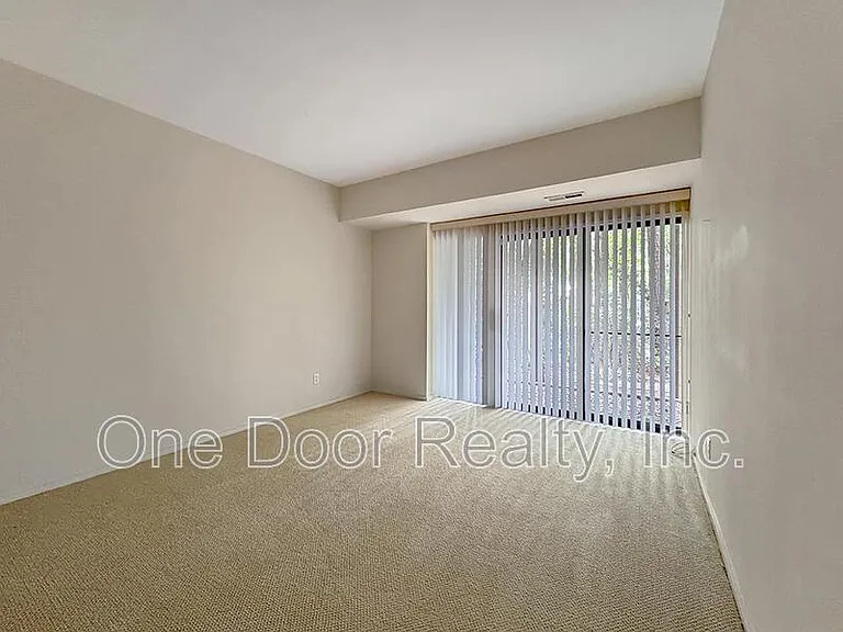 609 Indian Springs Ct — Photo 28