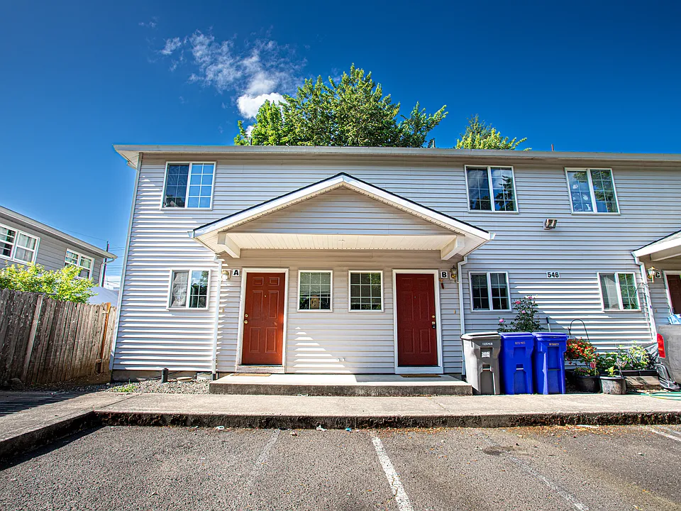 546 SE 151st Ave #B