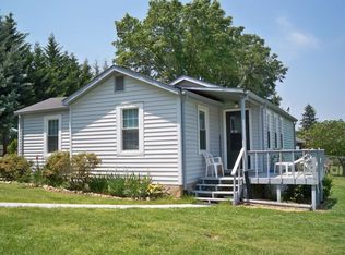 1312 Southhaven Dr, Lenoir, NC 28645