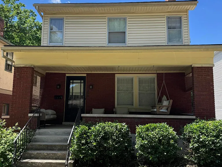 236 Kennedy Ave — Photo 2