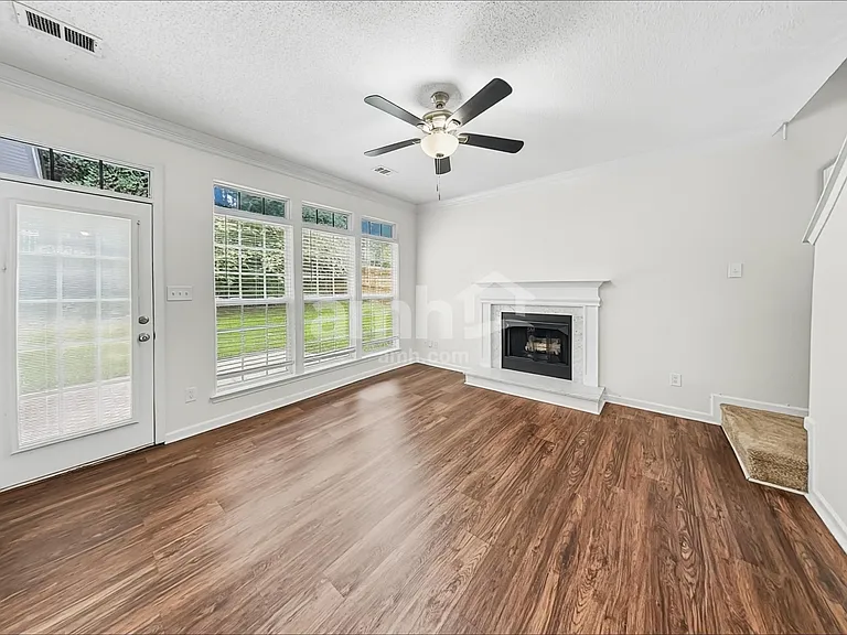 13929 Hatton Cross Dr — Photo 6