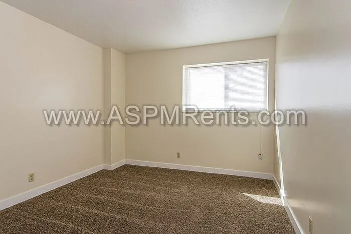 297 E Hill Ave #16 — Photo 12