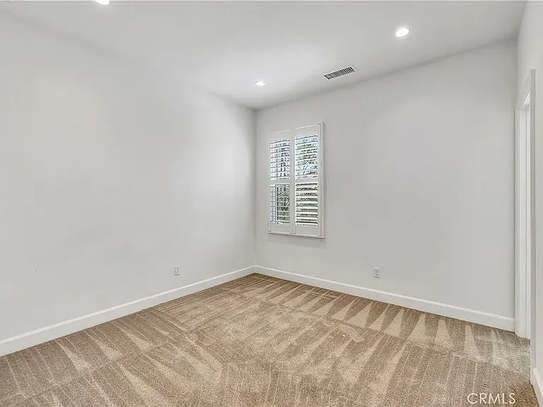 123 Landover — Photo 14