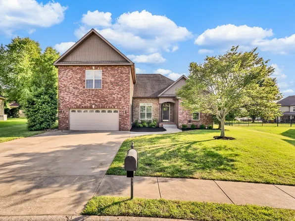 126 Parkland Cir, Clarksville, TN 37043