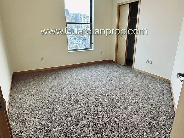 811 4th St SE #313 — Photo 13