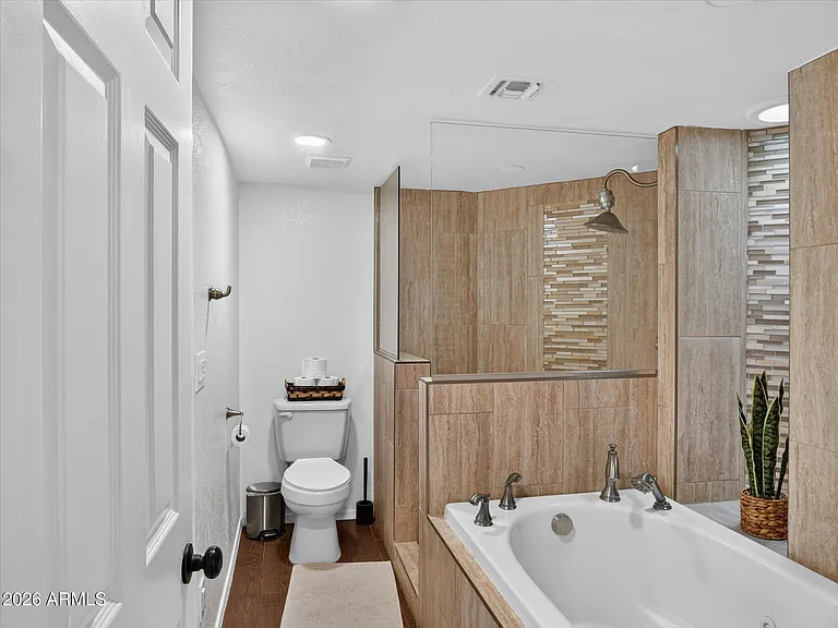 11444 N 28th Dr #4 — Photo 24