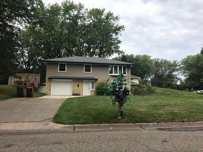 284 Gresham Ave N, Oakdale, MN, 55128