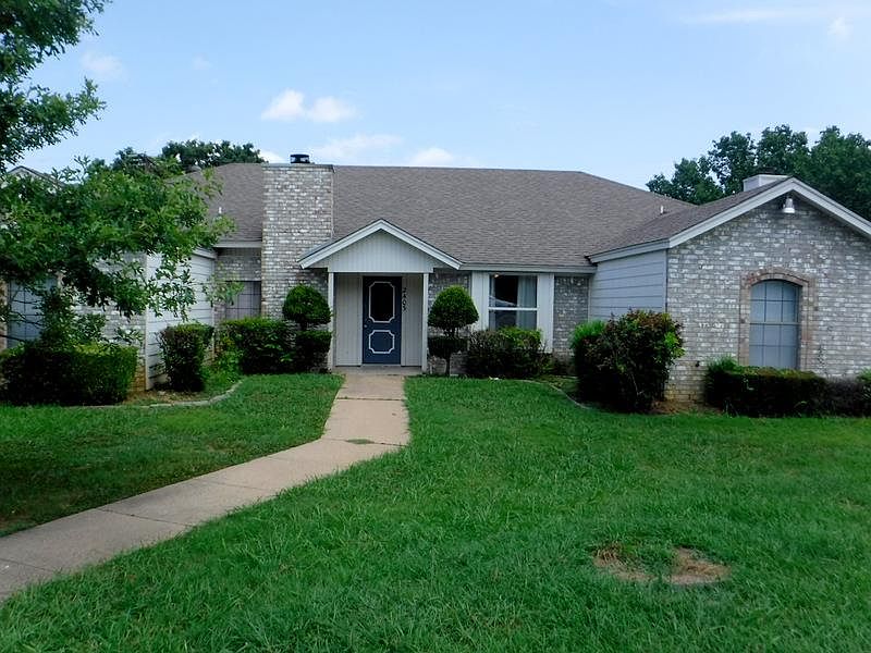 1st image of 2403 Kingsford Ct