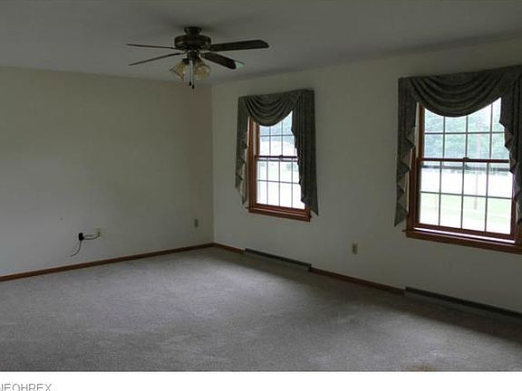 3rd image of 1810 Kenwood Dr