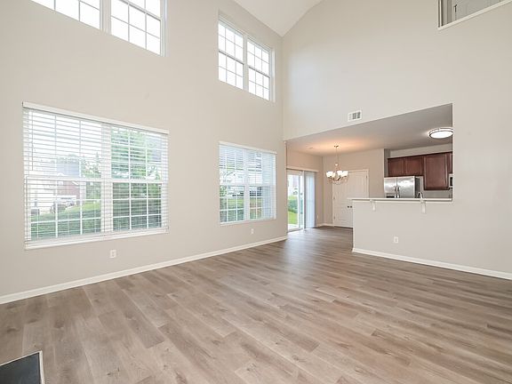 4th image of 3985 Yosemite Park Ln