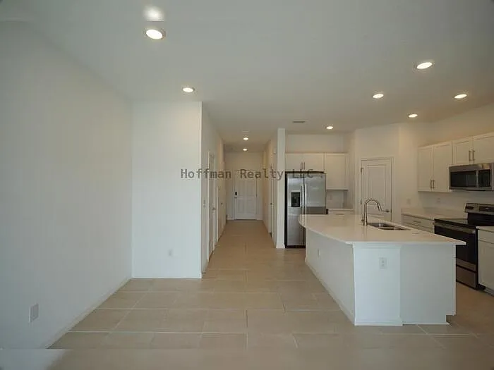 2407 Paravane Way — Photo 10
