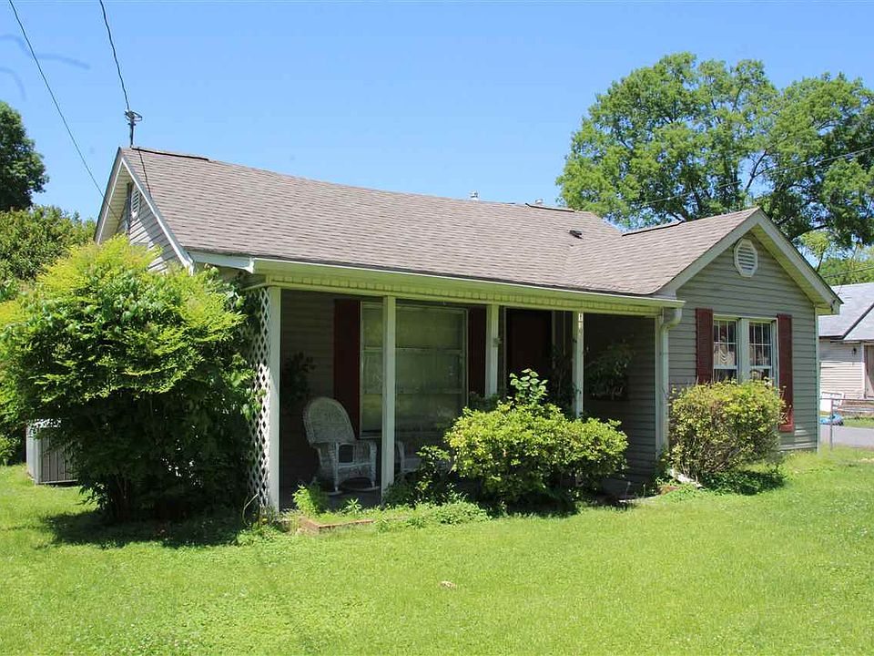 1st image of 149 Ross Ave