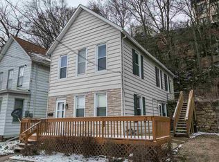 2496 Pinard St, Dubuque, IA 52001