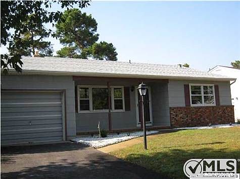 2nd image of 111 Westport Dr