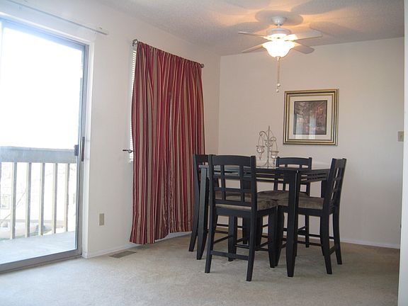 4th image of 1630 Brandon Park Dr APT H