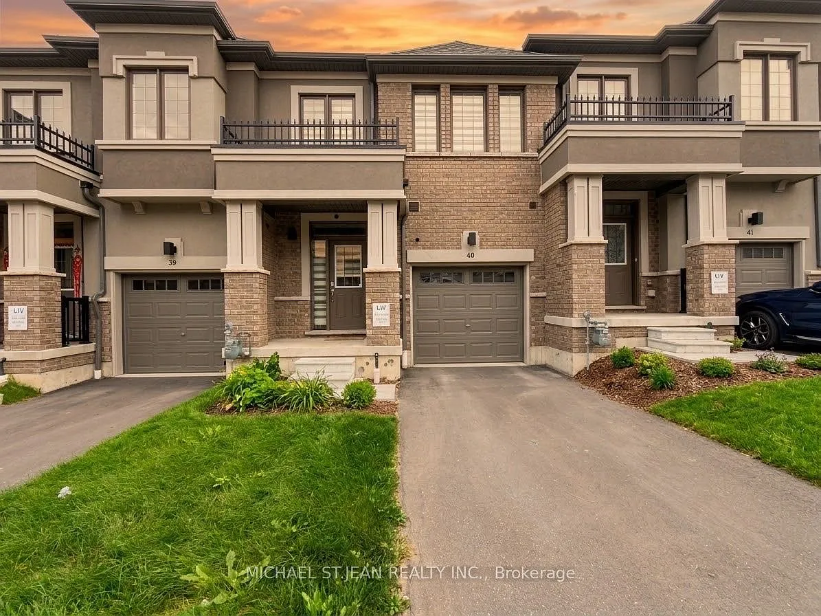 3 bed, $2,500 — Photo 1