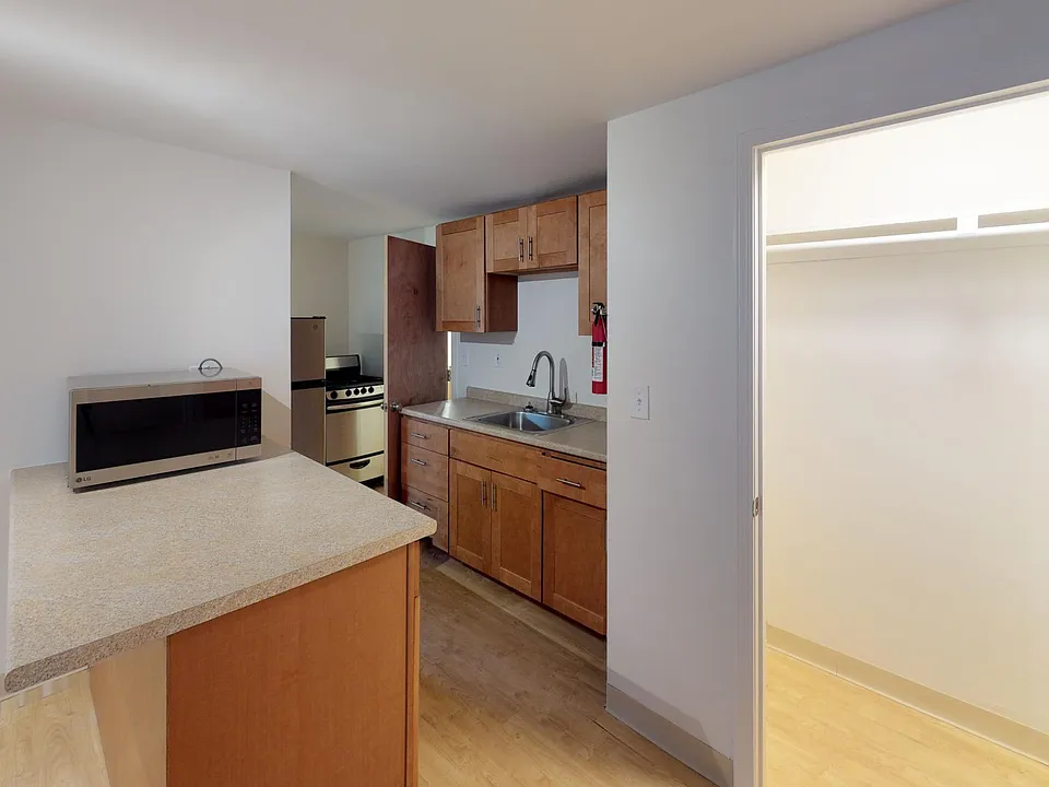 43 Water St #2