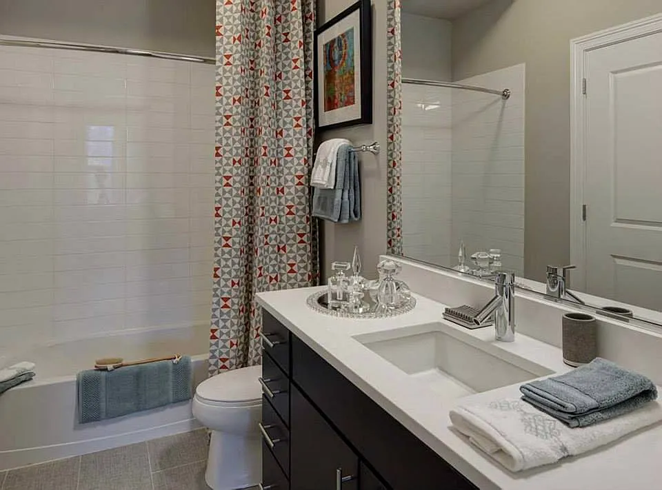 1 bed, 858 sqft, $3,430 — Photo 4