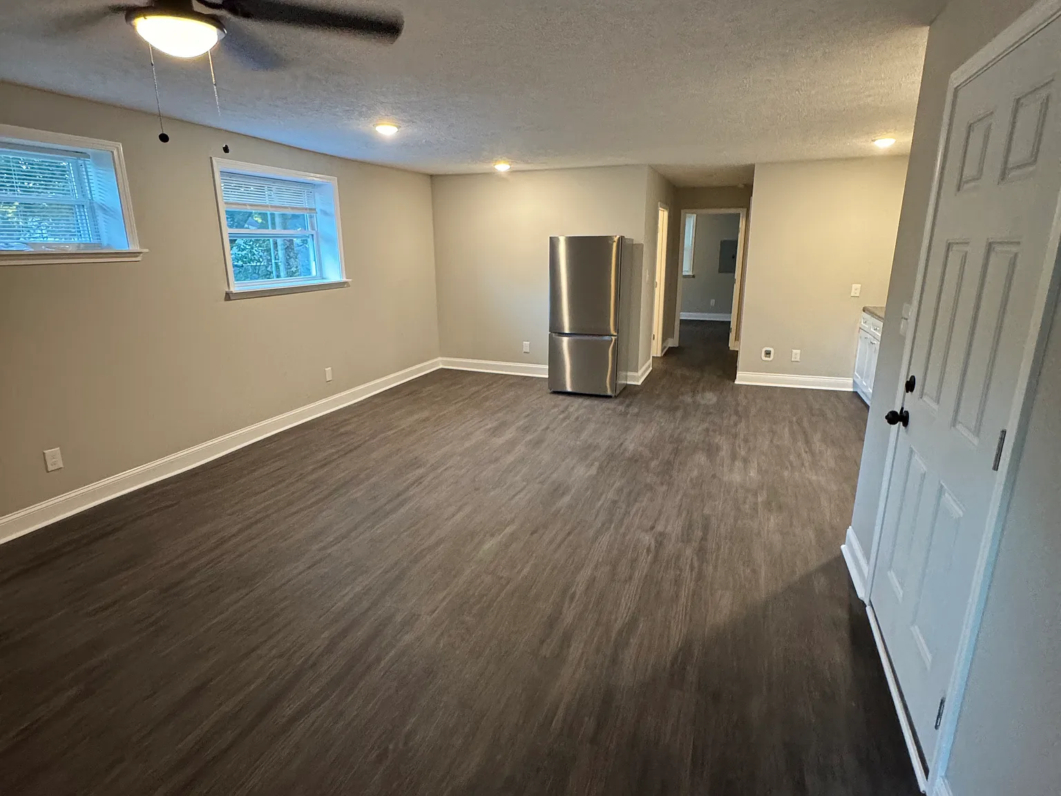 2 bed, 1000 sqft, $1,150 — Photo 2